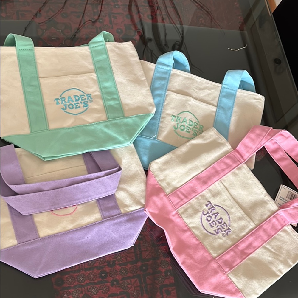 Trader Joe's 4 mini Tote Bags Set NWT